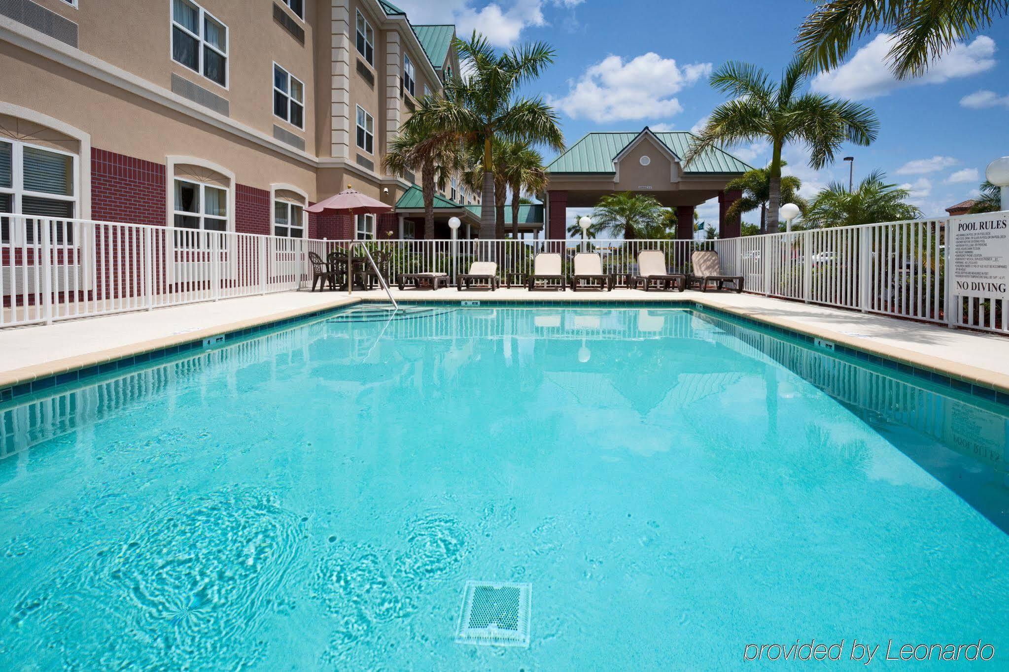 Country Inn & Suites By Radisson, Bradenton-Lakewood-Ranch, Fl Extérieur photo
